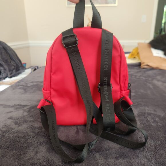 Red And Black STEVE MADDEN BACKPACK Small - Picture 5 of 7